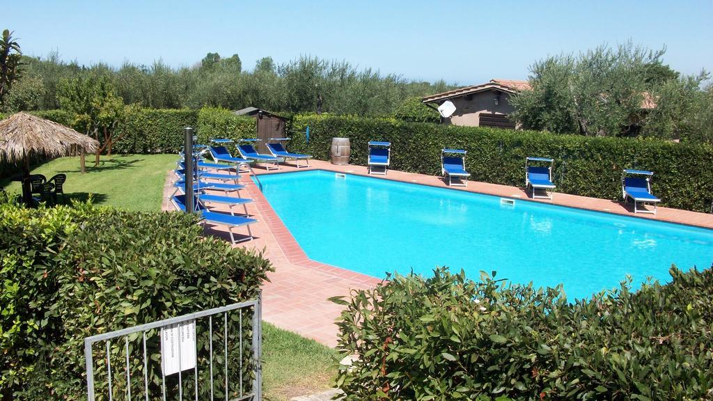 Podere Campi Al Mare Доноратико Екстериор снимка