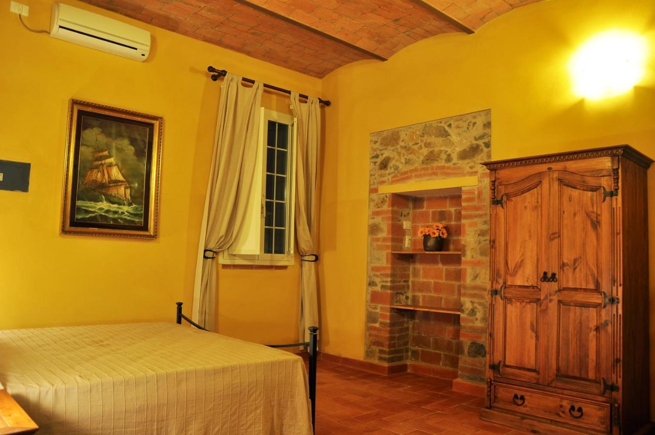 Podere Campi Al Mare Доноратико Екстериор снимка
