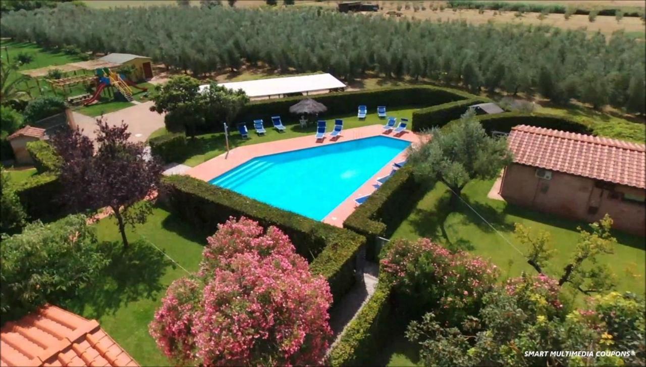 Podere Campi Al Mare Доноратико Екстериор снимка